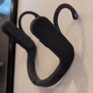 Cove wearable technology